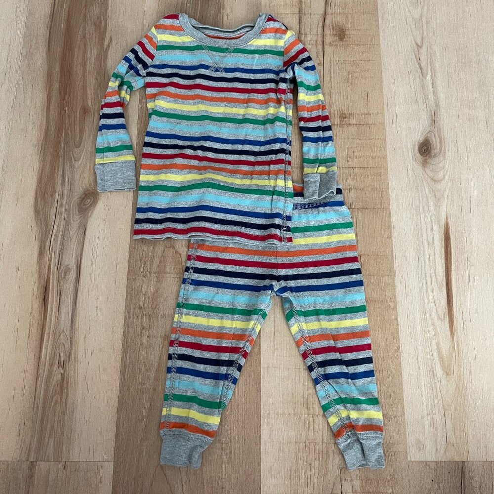 Rainbow stripe pajamas set